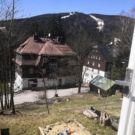 Hostel Pestalozza Spindleruv Mlyn Exterior photo